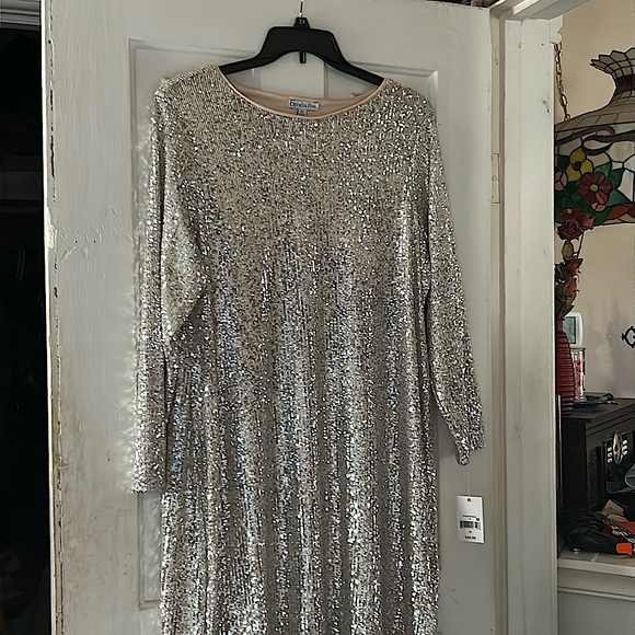 ophelia rose Dresses & Skirts - This is an Ophelia rose dress sequence gold. It’s a 2x like new.